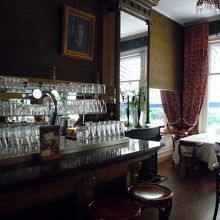 ２階のバーカウンター