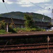 有人駅時代、ここに二階建ての施設があった