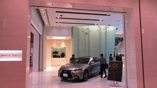 高級感たっぷりのショールーム