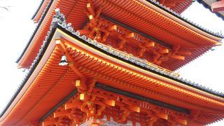 南東角の龍神さま。