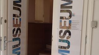 素朴な絵画ナイーブアート