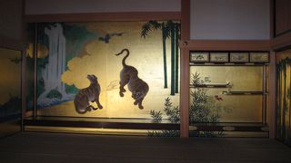 ただ今、一部工事中