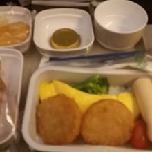 北京発の不味い機内食