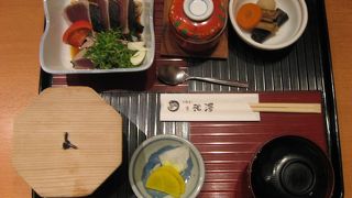 カツオのタタキはおいしい