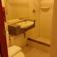 バスタブなし。湯量はそこそこ