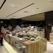 料理の品数はもちろん、質も高く、まるで高級ホテルのようです