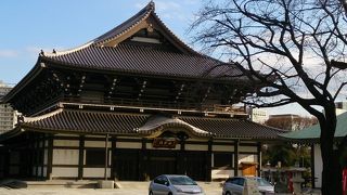 意外にひっそりとしています