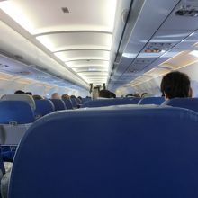 アブダビ→ベオグラード　エアバスA319機内