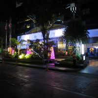 玄関周りは年末年始の飾り付け