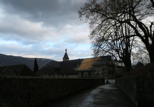 オートコンブ修道院