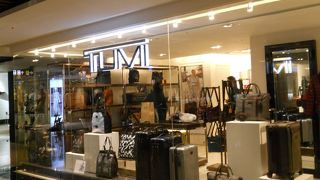 リージェント ギャラリアの中に入っています