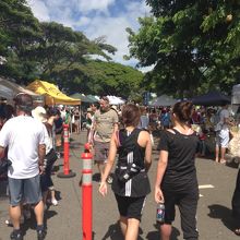 賑わっています