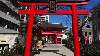 立派な神社です