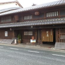 小坂家住宅の外観です。