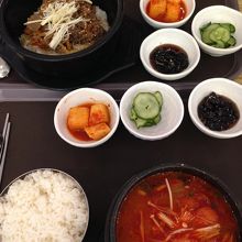 プルコギもチゲも深みがないというか