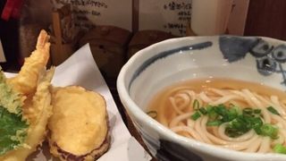 飲み屋のようなうどん屋