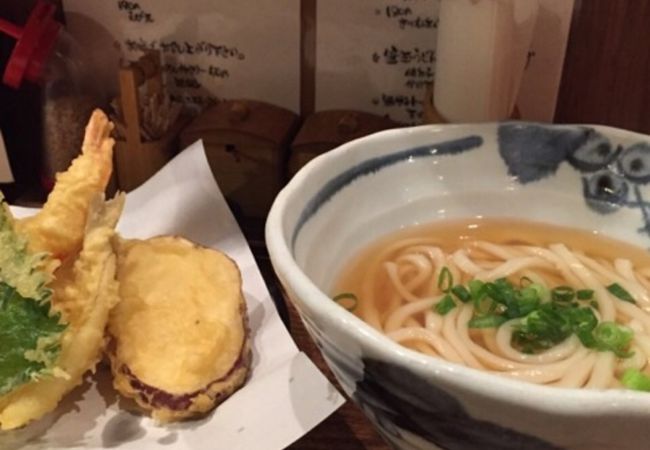 飲み屋のようなうどん屋