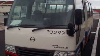 伊良部島へのバスはここから発車します