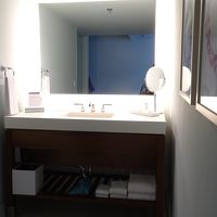 洗面台は高いですが、広くて使いやすい、タオル上等、ドライヤあ