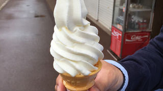 色んな牧場の色んな味のソフトクリームが食べられる