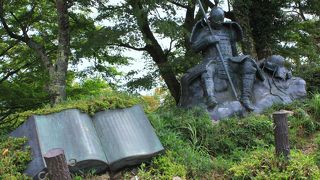 ハイキングコースもあり、頂上からの眺めは最高です。