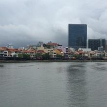 いろんな色のお店が。。。