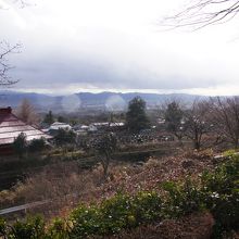 盆地じゃなくて墓地がよく見える福島盆地