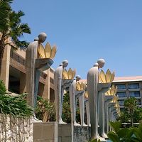 プールのオブジェ。