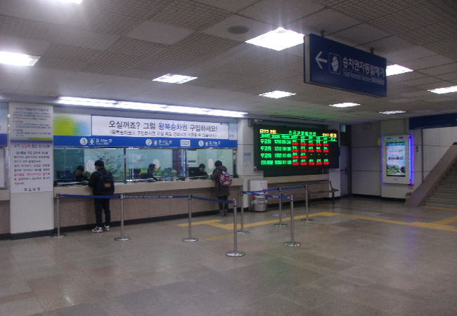 ソウル方面へKORAIL利用ならこの駅での乗り換えが便利です