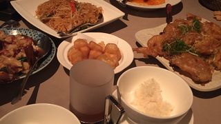 香港の夜景を楽しめるダイニング＆バー