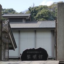 大変立派な建物・・・