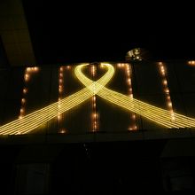 コンコースから見た広場