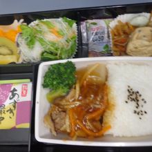 羽田発マニラ行きの機内食