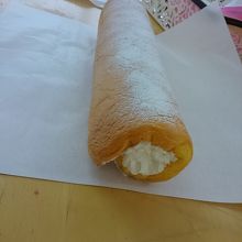 ケーキ完成。1カット食べて残りは持ち帰り。