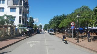 ルアンパバーンのメインストリート