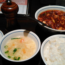 麻婆豆腐セット1330円（土日仕様）