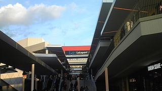 エキスポランド跡地にできた大型商業施設