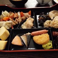 朝食バイキングです