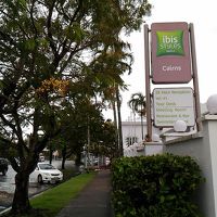 Wifi無料。若干、不安定ですがWEB情報収集には十分です。