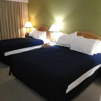 主寝室には、クイーン＋シングル。