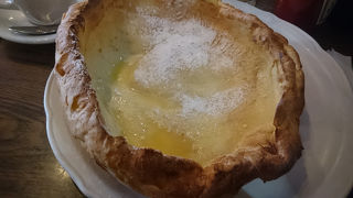 ダッチベイビーは席についてすぐに注文を！