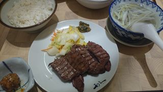 牛タンずくし。一品一品に付き牛タンが入ってる。牛タンのボリューム有り。