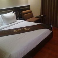 ちょっと広めのビジネスホテルぐらいだと思います。