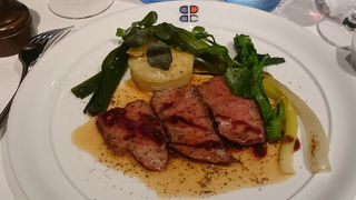 国立新美術館のブラッスリー