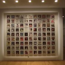 飾られたレコードジャケット