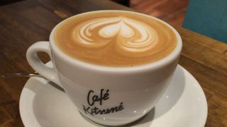 葵の紋のカフェ