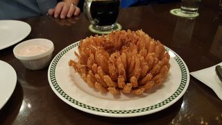 オニオンブロッサムは相変わらずおいしかったです♪