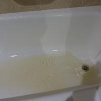 だいぶ薄くなってきましたが、まだ茶色い！