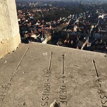 ブリュッセル方向です