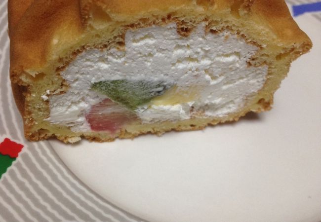 ワッフルロールケーキオイシイ